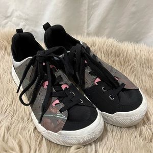 Decker’s Lab W X-Scape Low tennis shoes